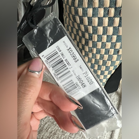 Diesel denim / straw bucket bag - Picture 5 of 12